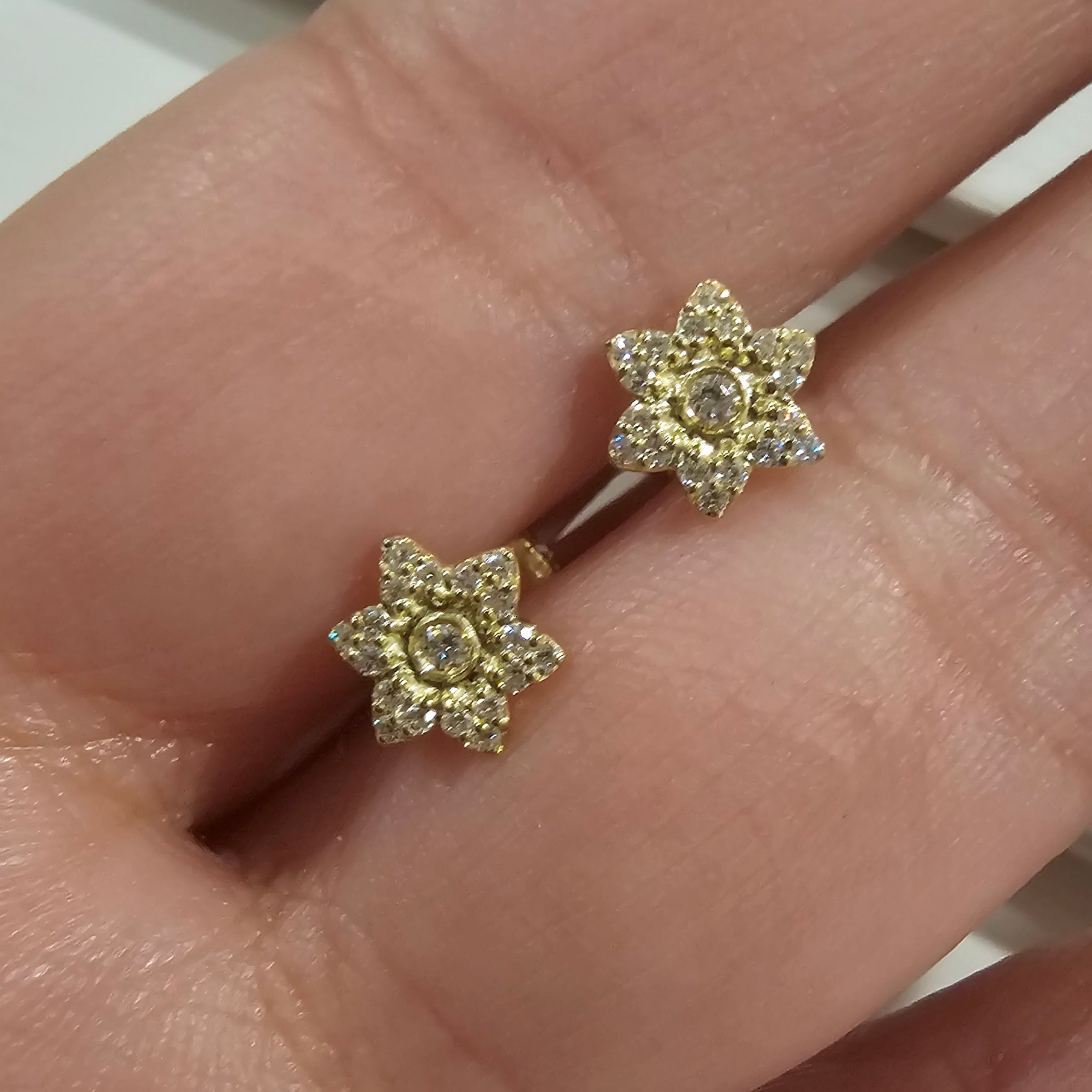 Serengeti Petal Studs