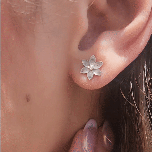 flower stud