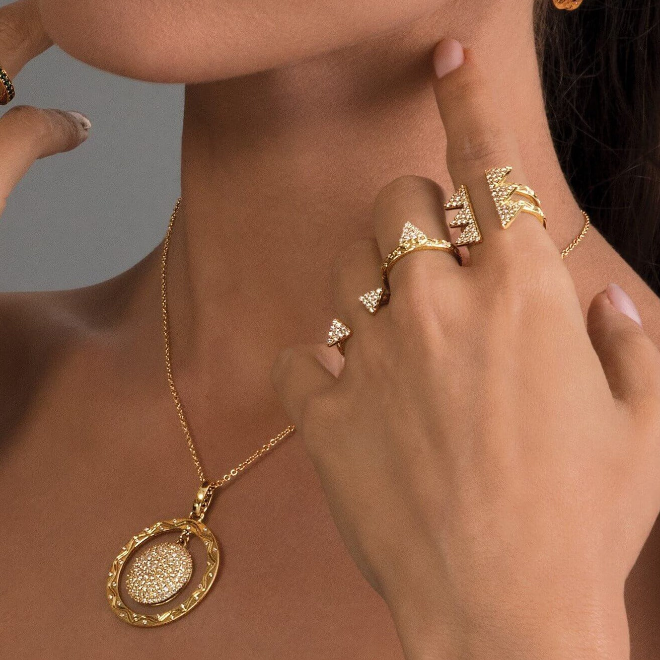 Zora Triple Unity Ring