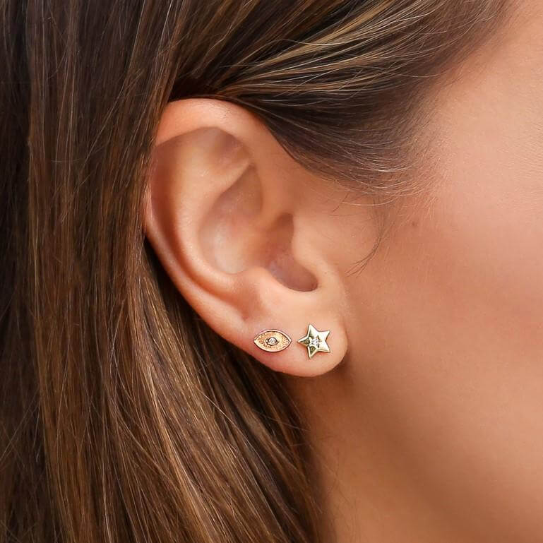 yellow gold star stud earrings