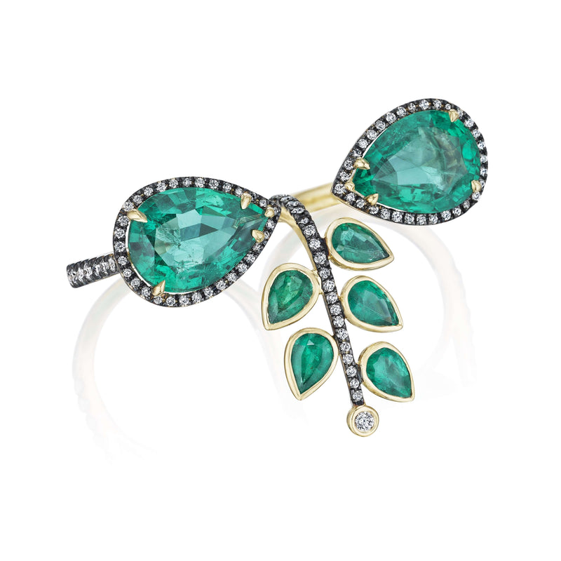exquisite pear shaped emeralds ring